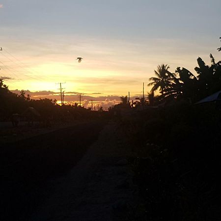 Tailua Beach Fales Manase Zewnętrze zdjęcie