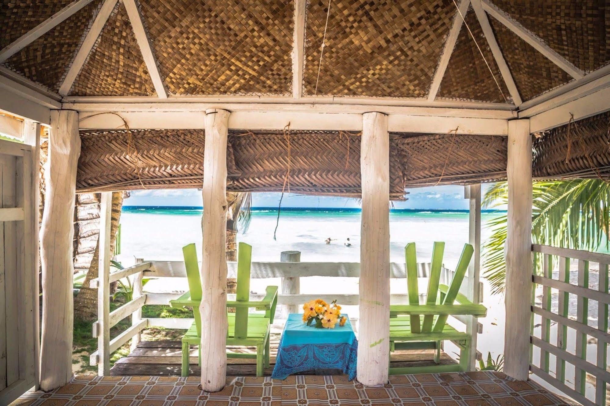 Tailua Beach Fales Manase Zewnętrze zdjęcie