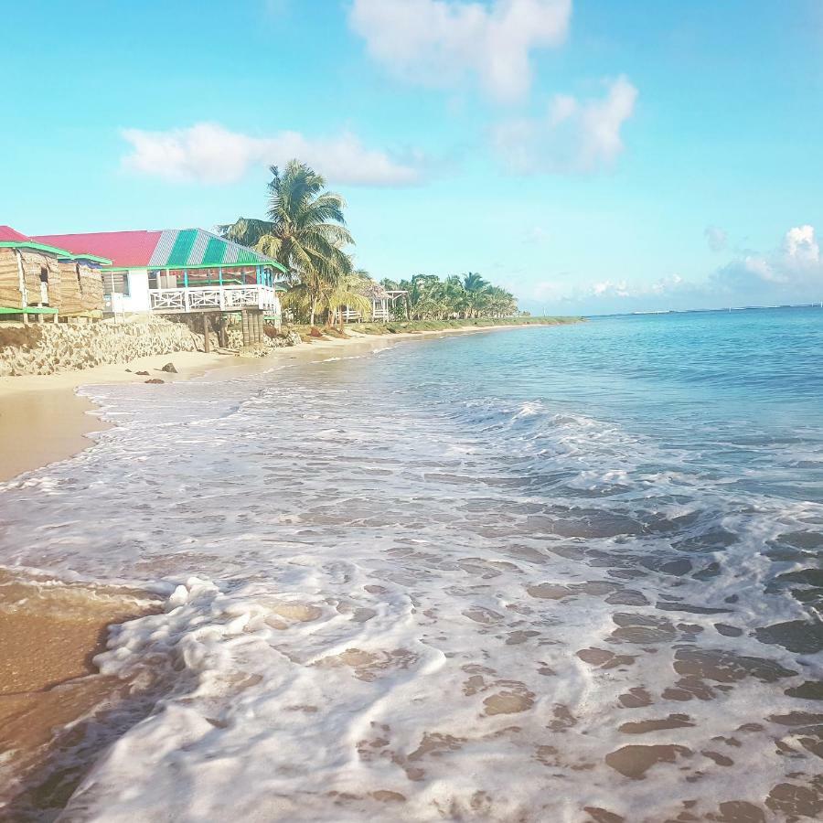 Tailua Beach Fales Manase Zewnętrze zdjęcie